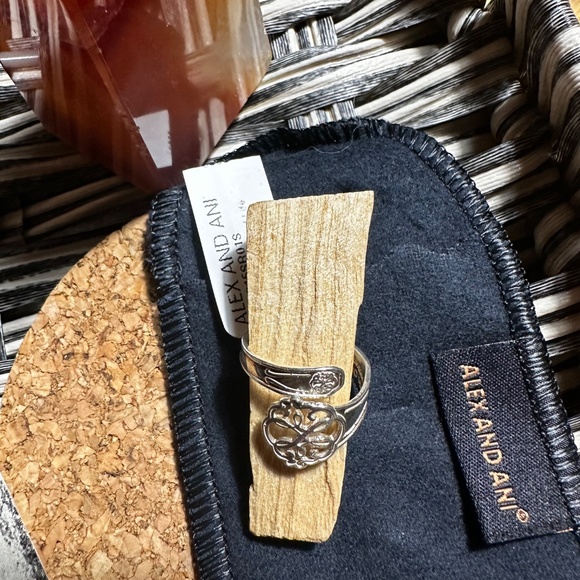 Jewelry Bundle - Picture 3 of 9